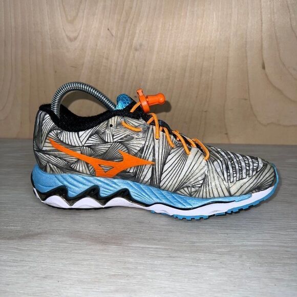Mizuno Wave Paradox 4 White/Black/Orange/Blue Women's 6.5 - Picture 6 of 10